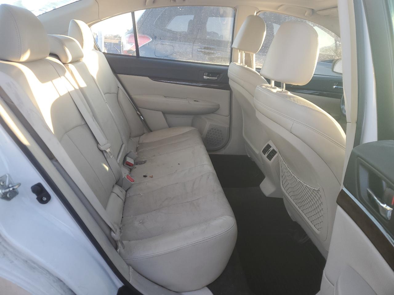 2013 Subaru Legacy - Image 10