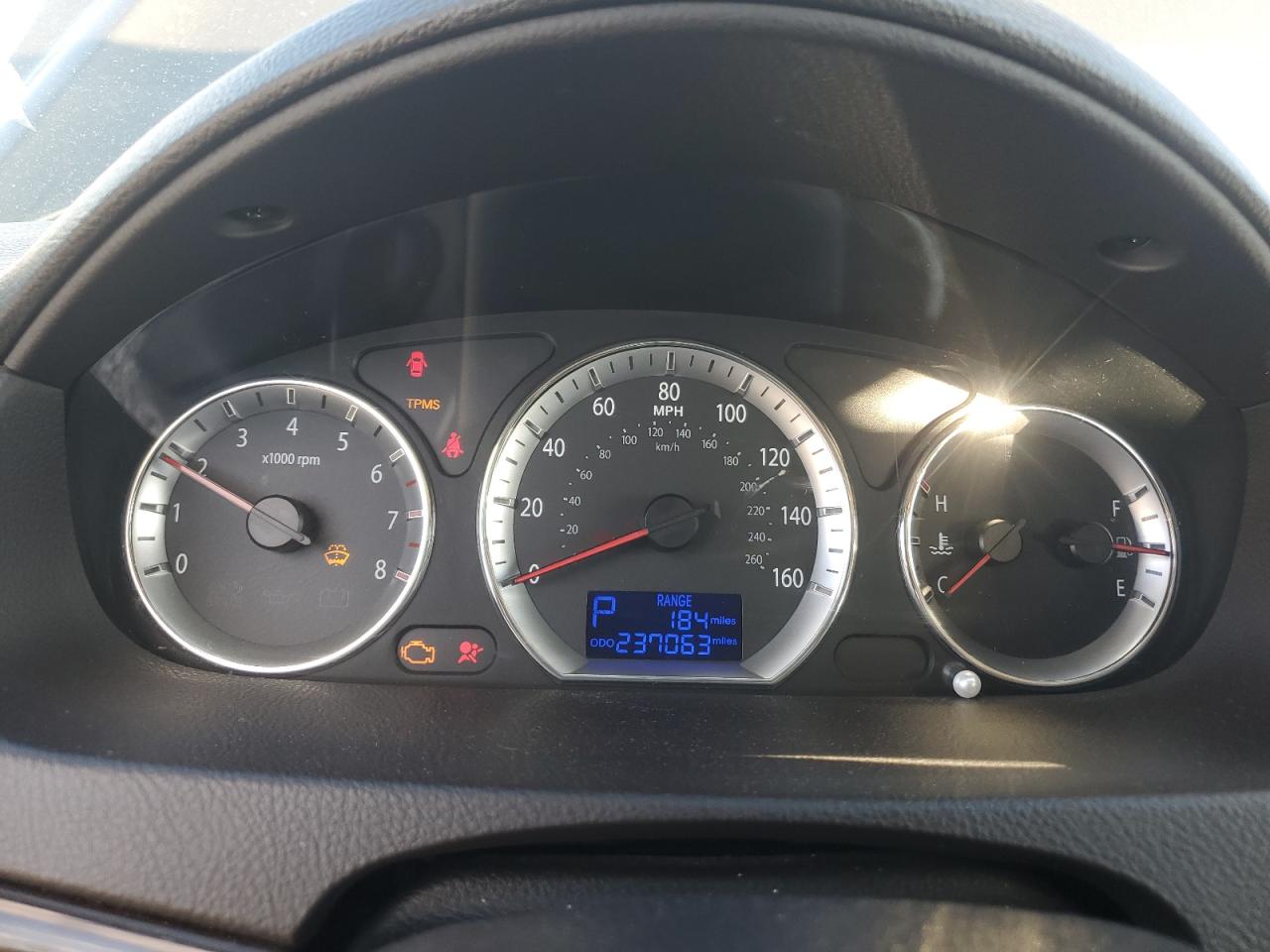 2010 Hyundai Sonata - Image 9
