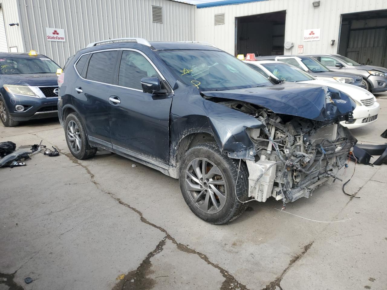 2015 Nissan Rogue - Image 4