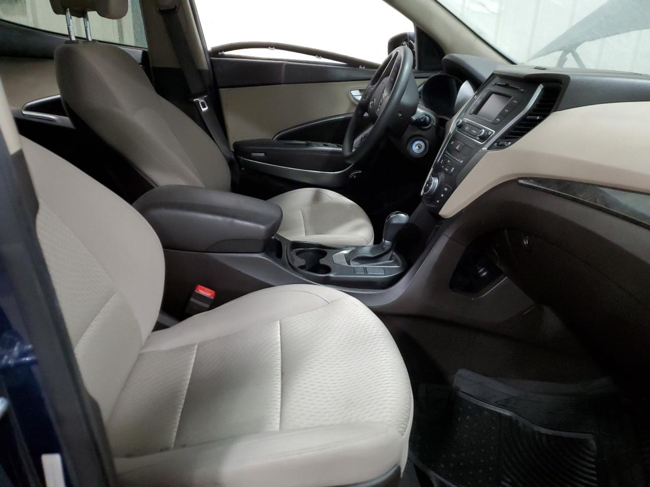 2018 Hyundai Santa Fe - Image 7