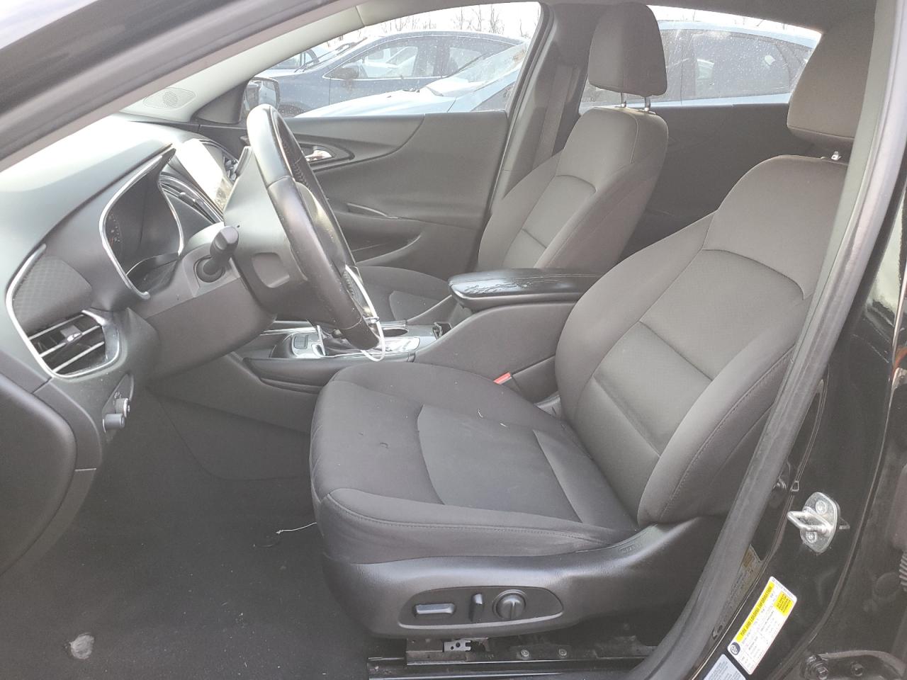 2017 Chevrolet Malibu - Image 7
