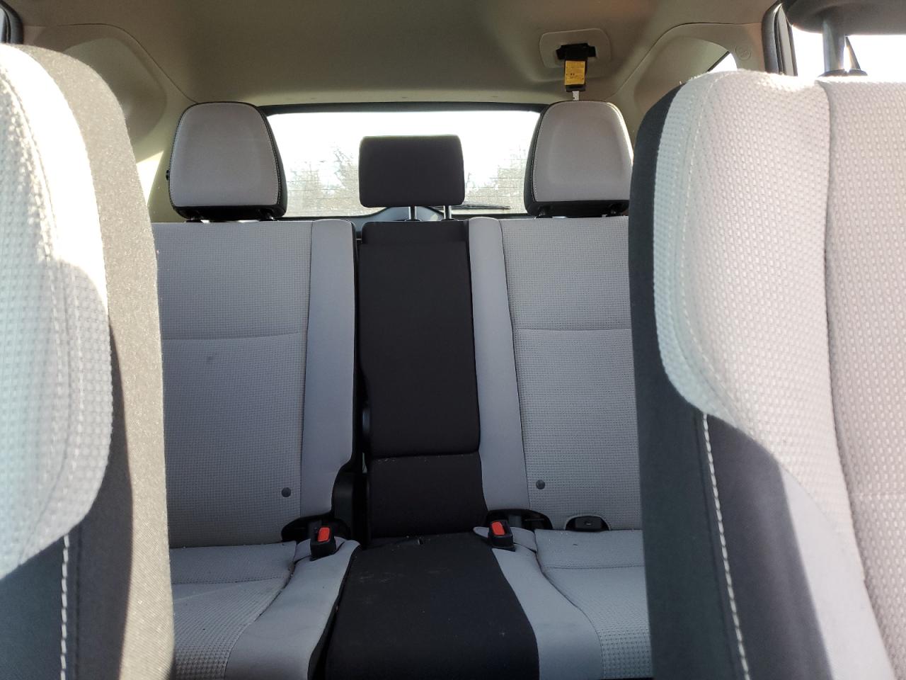 2018 Toyota RAV 4 - Image 10