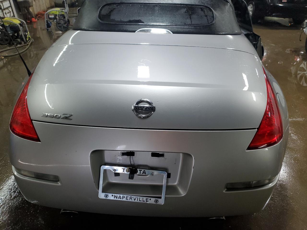 2004 Nissan 350Z - Image 10