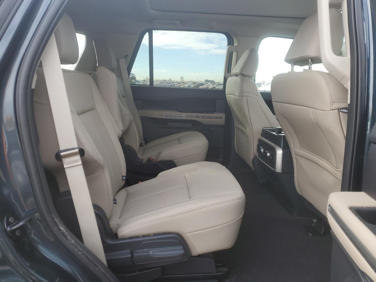 2024 Ford Expedition Xlt VIN: 1FMJU1J85REB07575 Lot: 88152925
