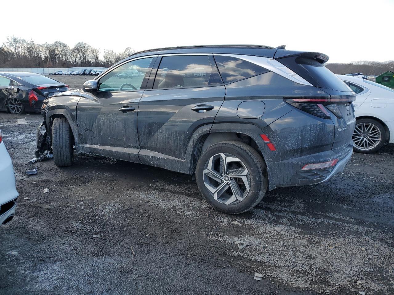 2022 Hyundai Tucson - Image 2