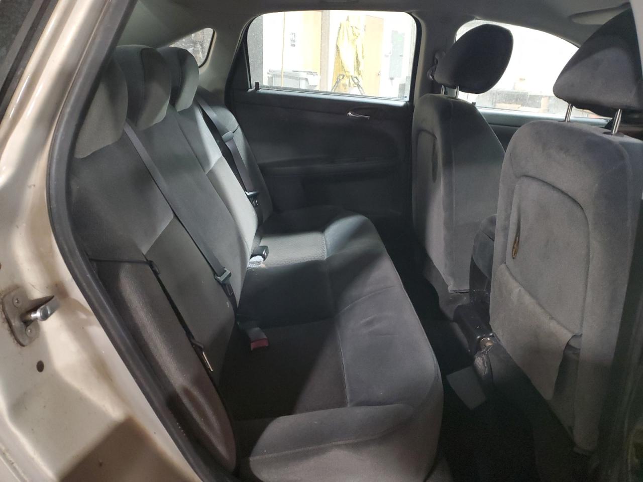 2009 Chevrolet Impala - Image 10