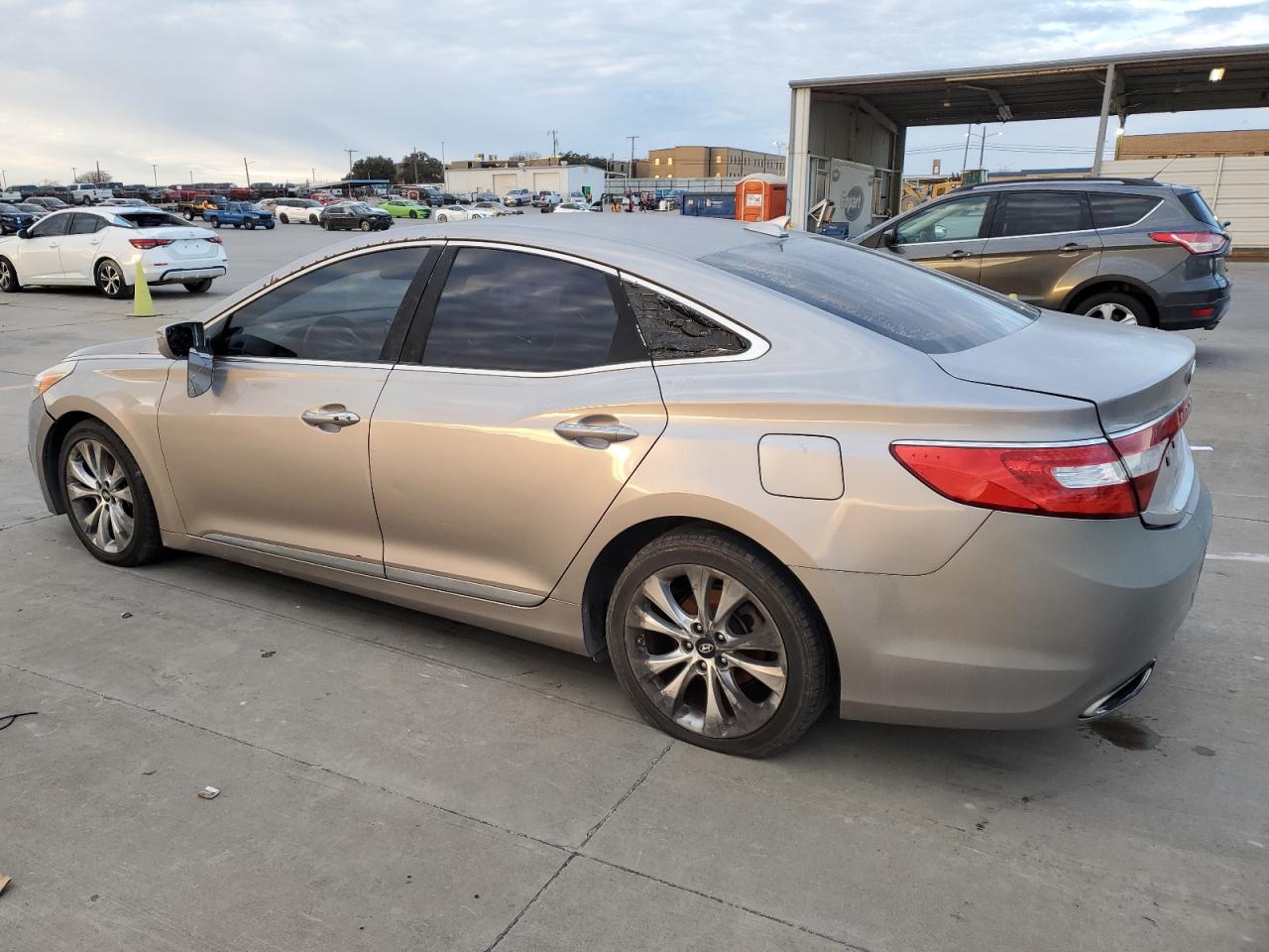 VIN KMHFG4JG5DA227592 2013 HYUNDAI AZERA no.2