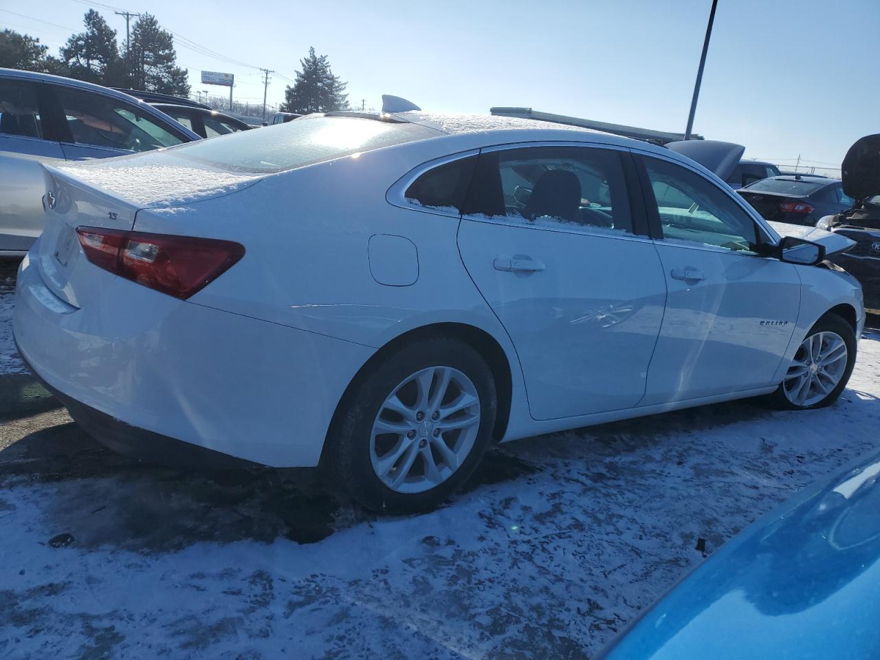 2017 Chevrolet Malibu - Image 3