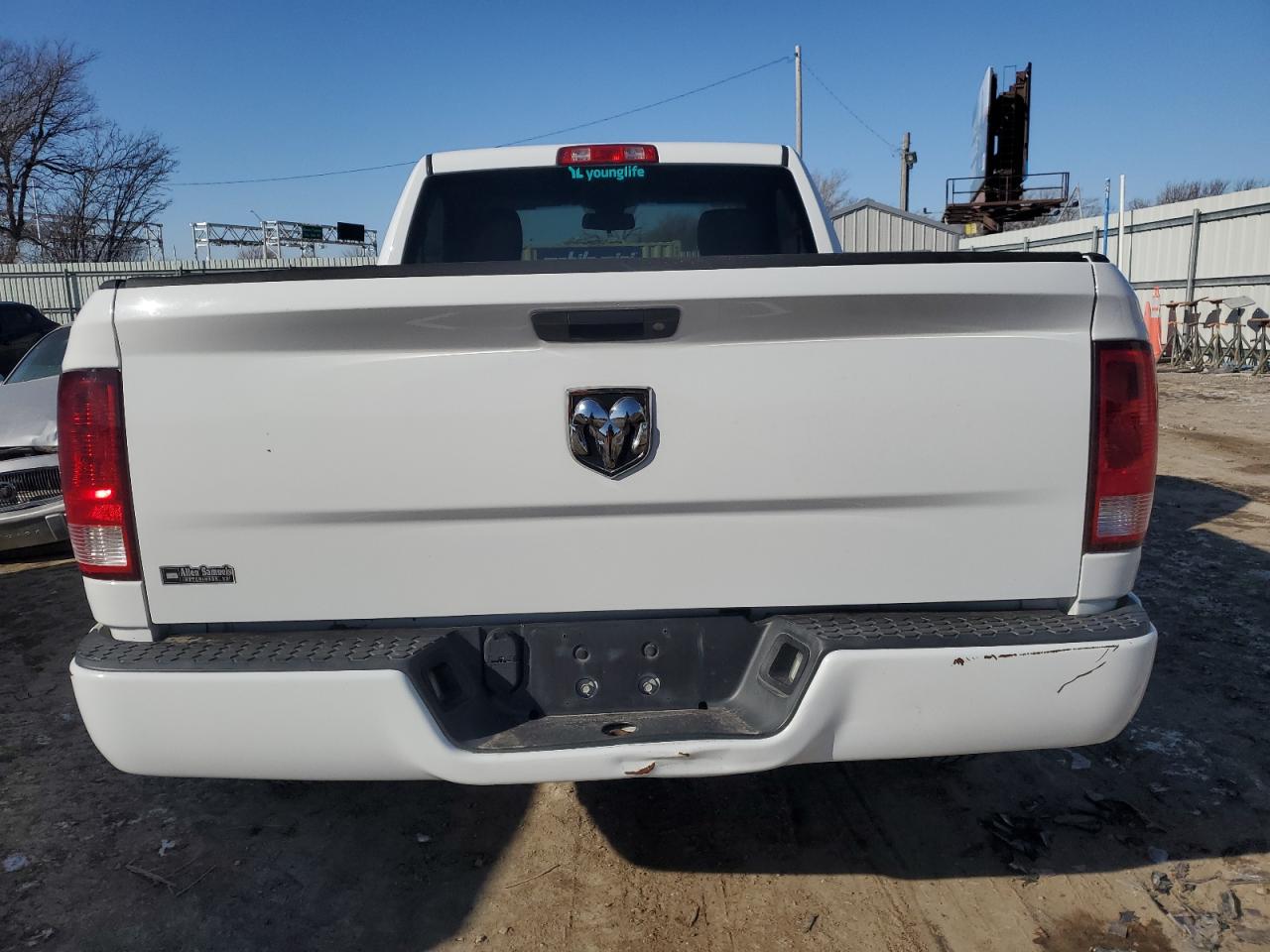 2016 RAM 1500 - Image 6