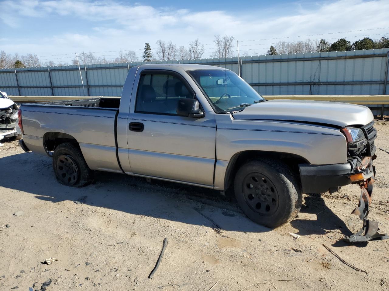 2006 Chevrolet Silverado - Image 4