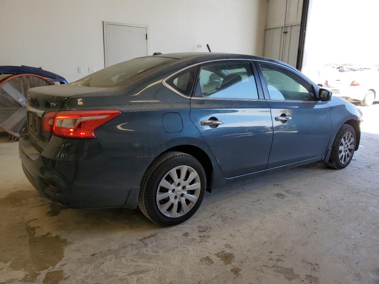 2017 Nissan Sentra - Image 3