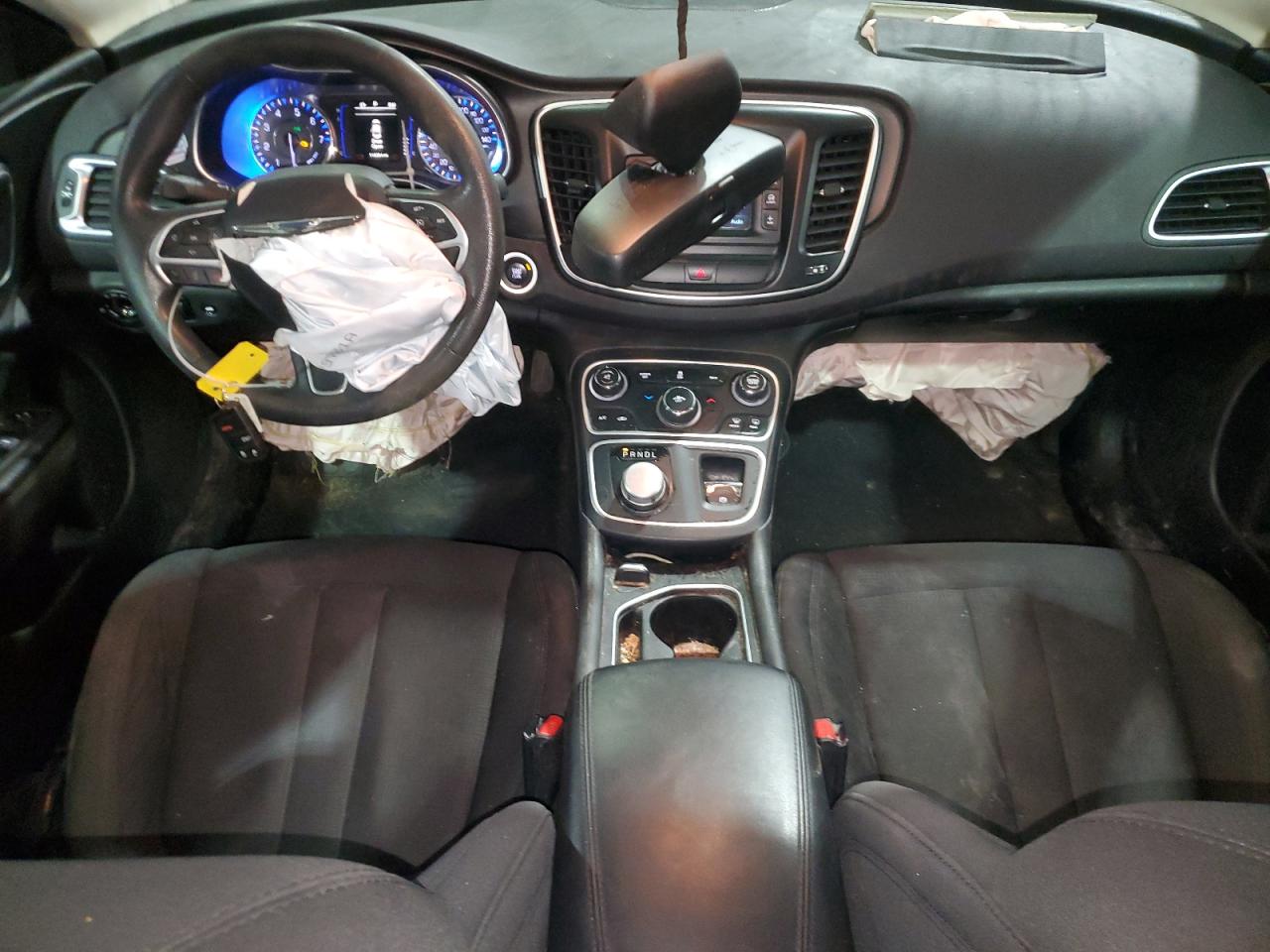 2015 Chrysler 200 - Image 8