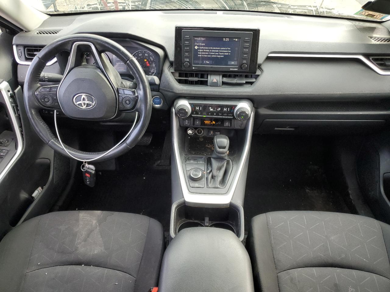 2022 Toyota RAV 4 - Image 8