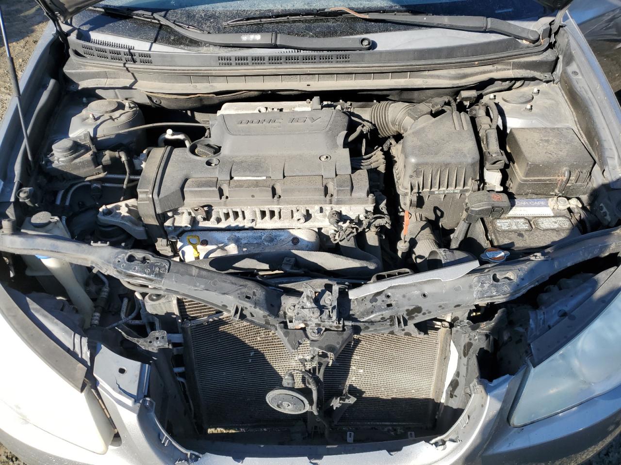 2010 Hyundai Elantra - Image 11