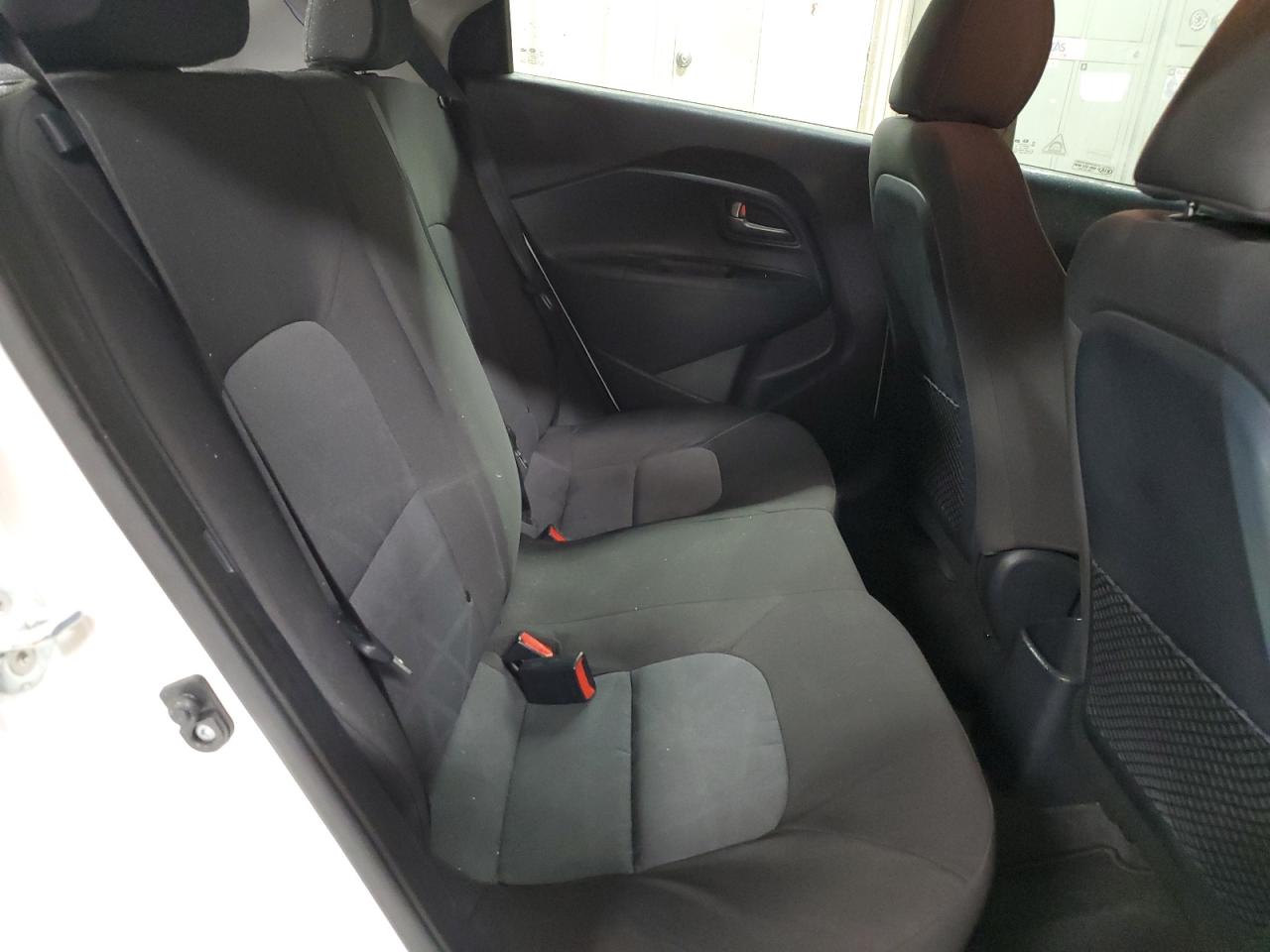 2016 Kia Rio - Image 10