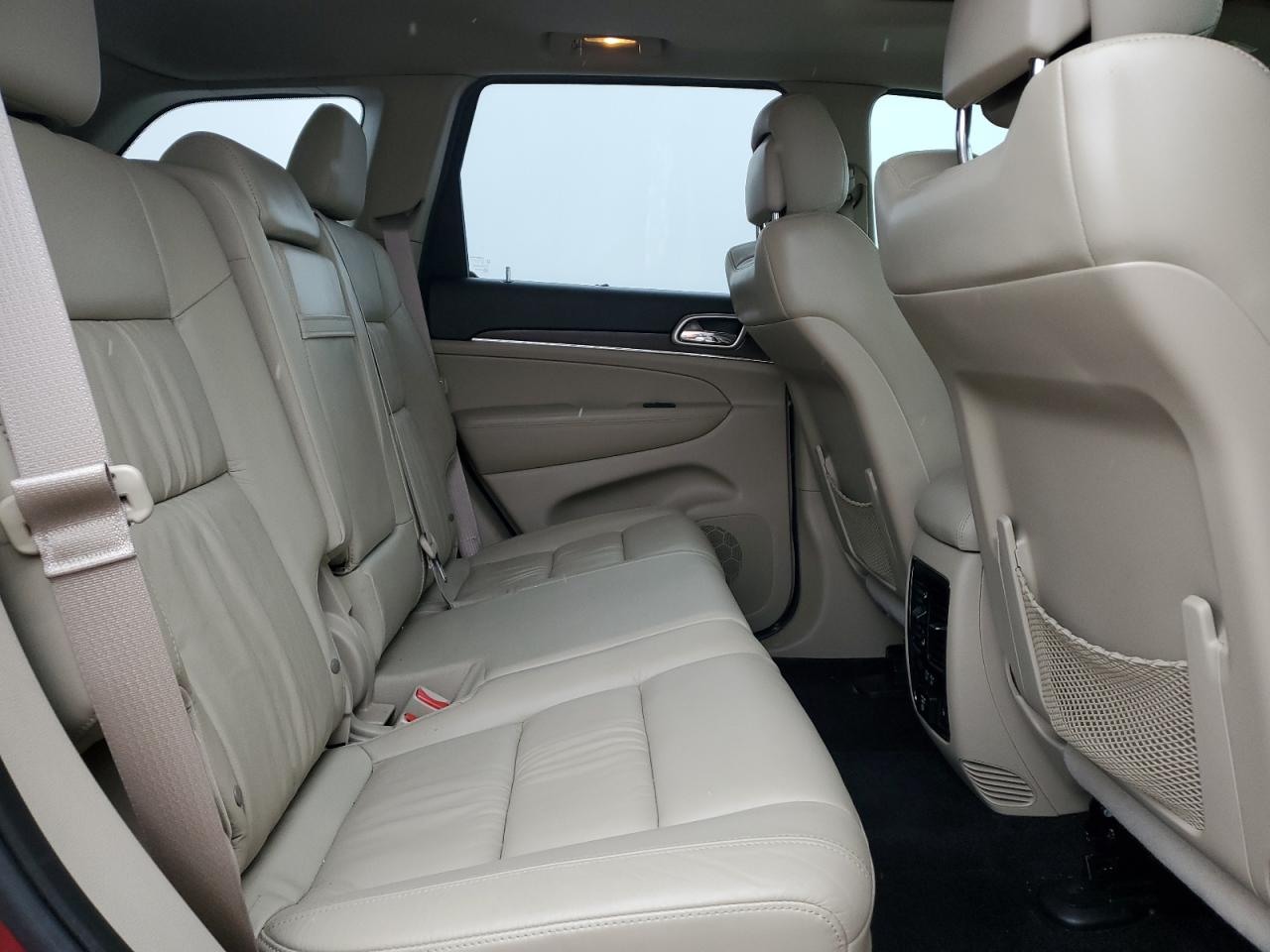 2015 Jeep Grand Cherokee - Image 12