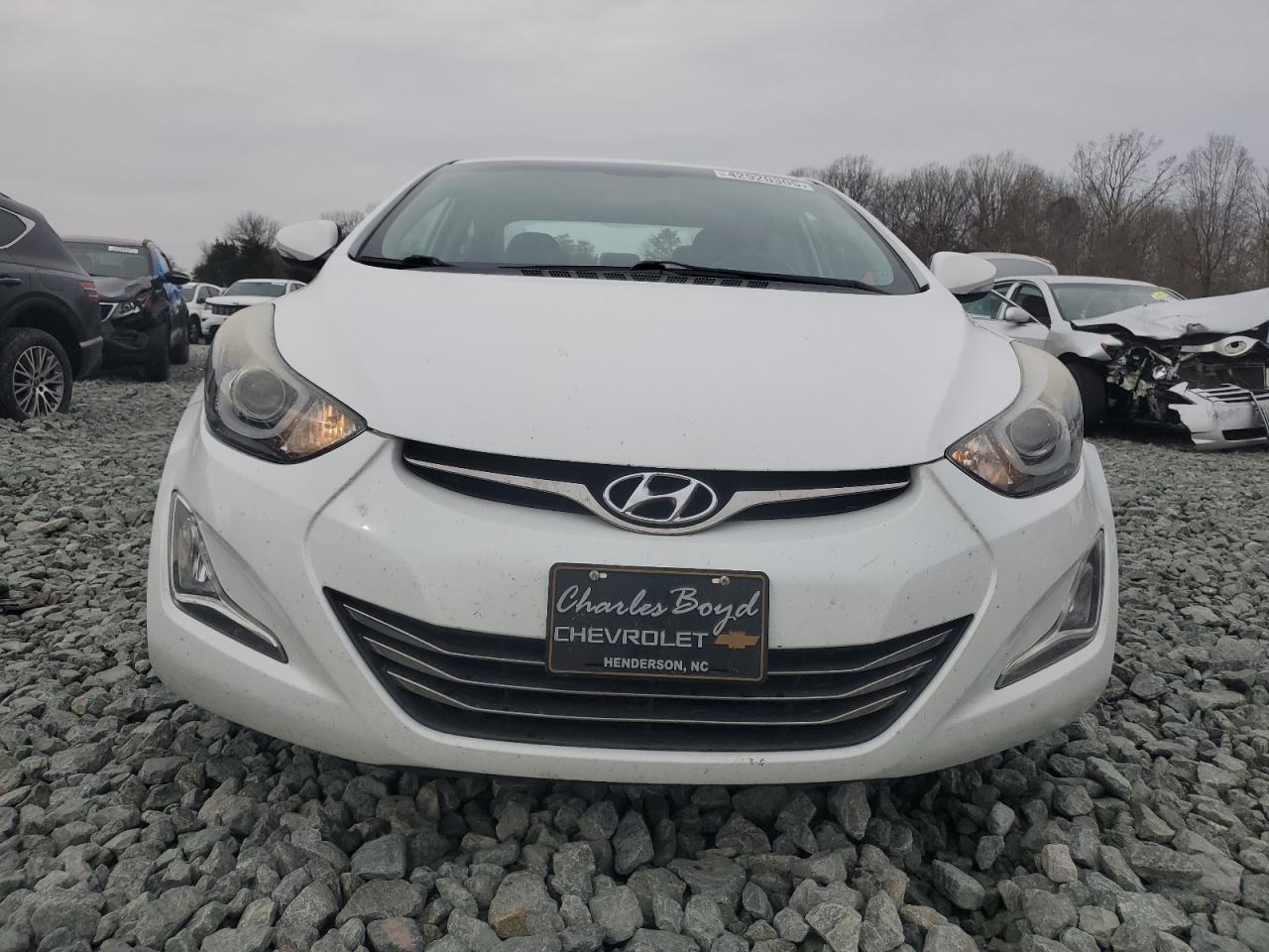 2015 Hyundai Elantra - Image 5