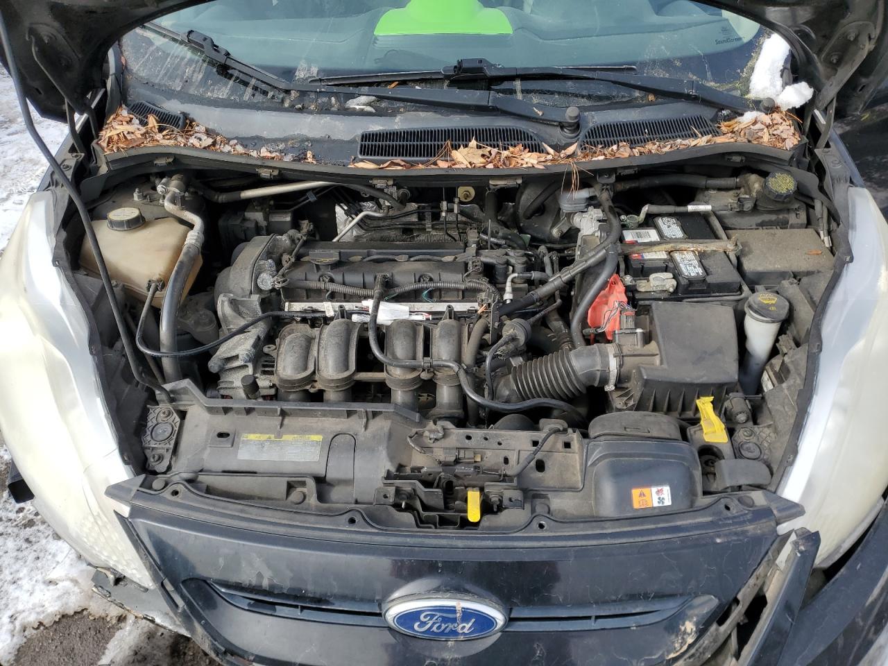 2012 Ford Fiesta - Image 12