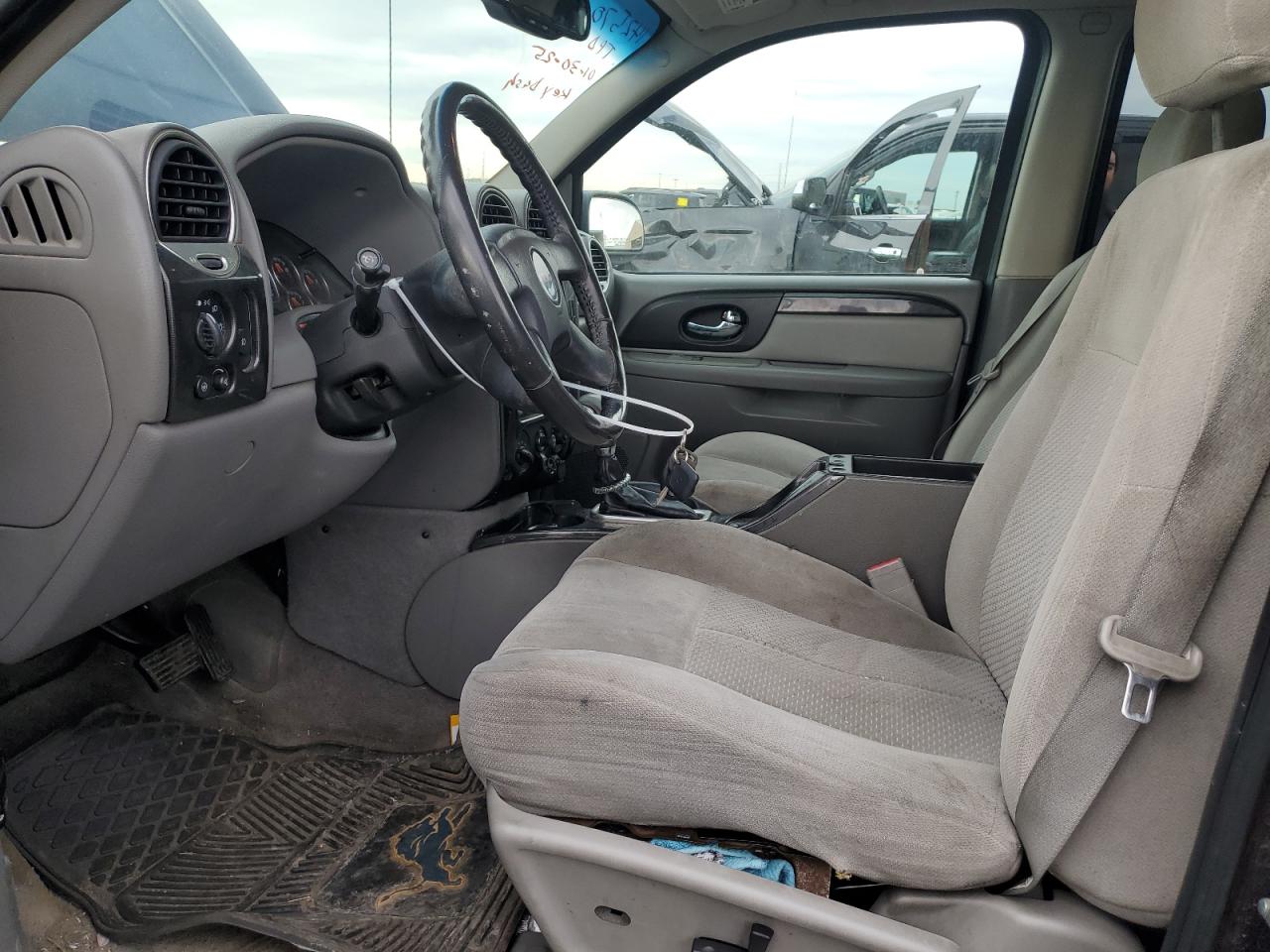 2008 GMC Envoy - Image 7
