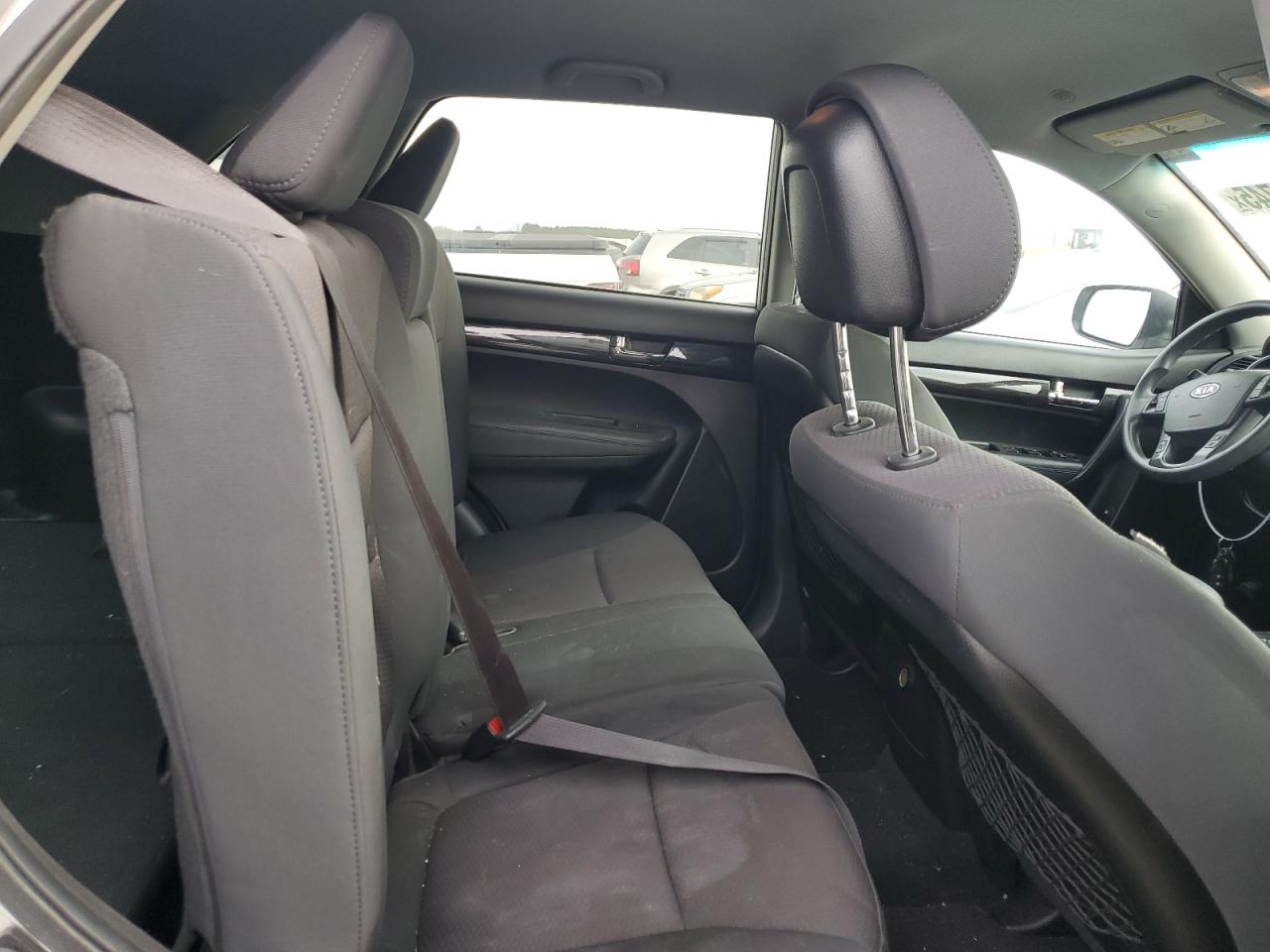 2011 Kia Sorento - Image 11
