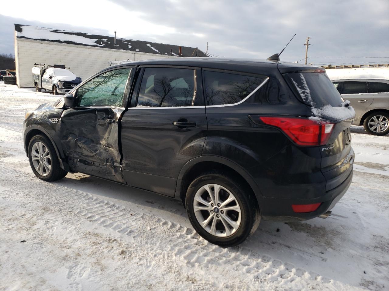 2019 Ford Escape - Image 2