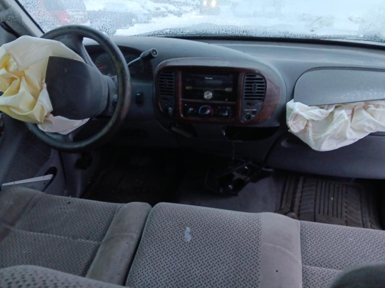 2002 Ford F-150 - Image 8