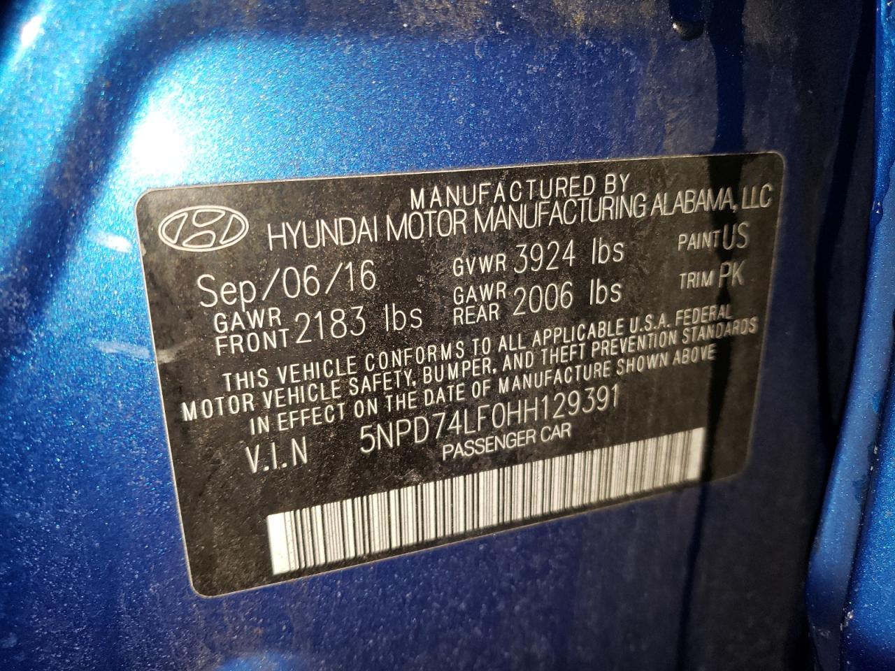 2017 Hyundai Elantra - Image 12