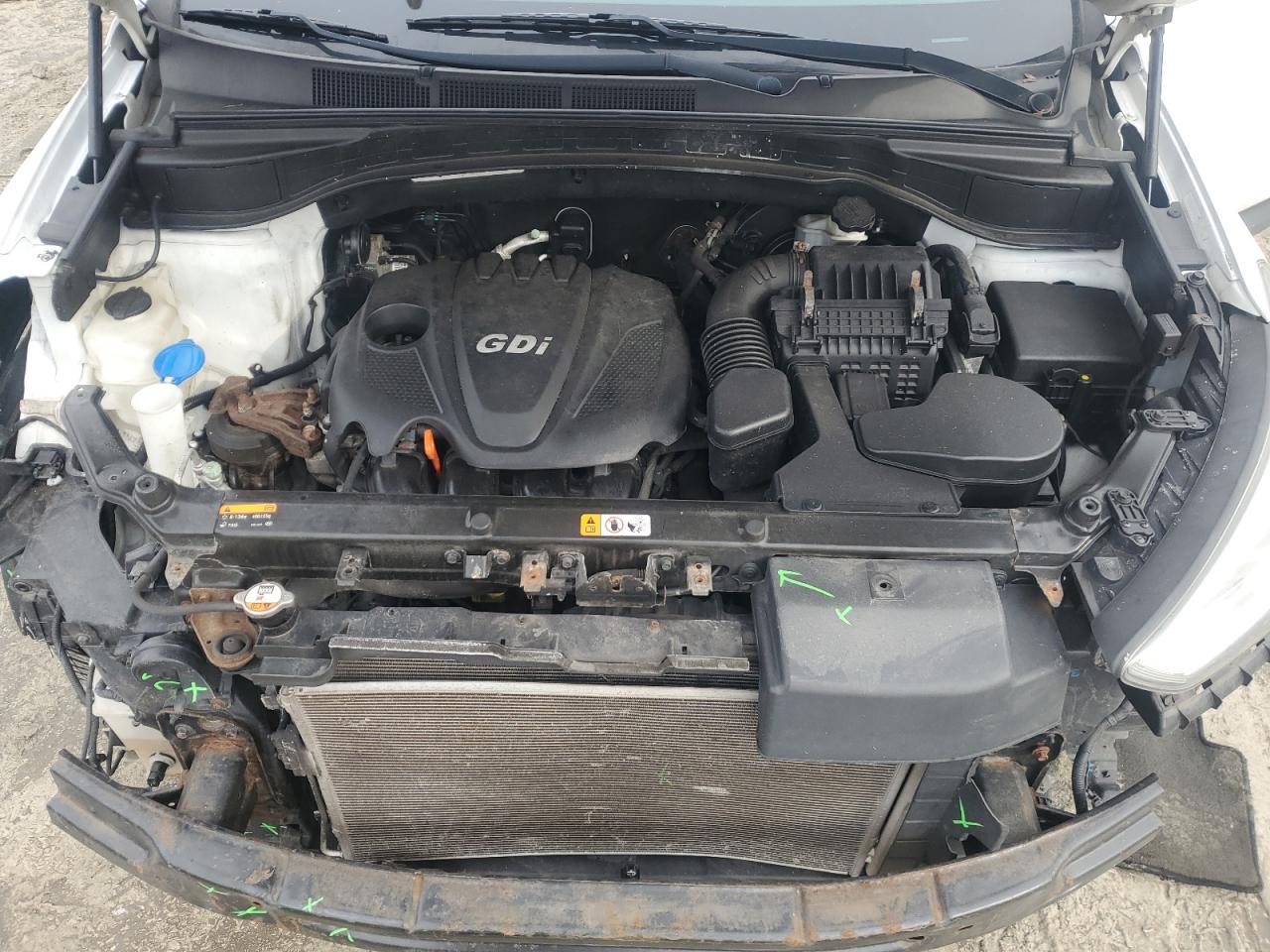 2014 Hyundai Santa Fe - Image 12