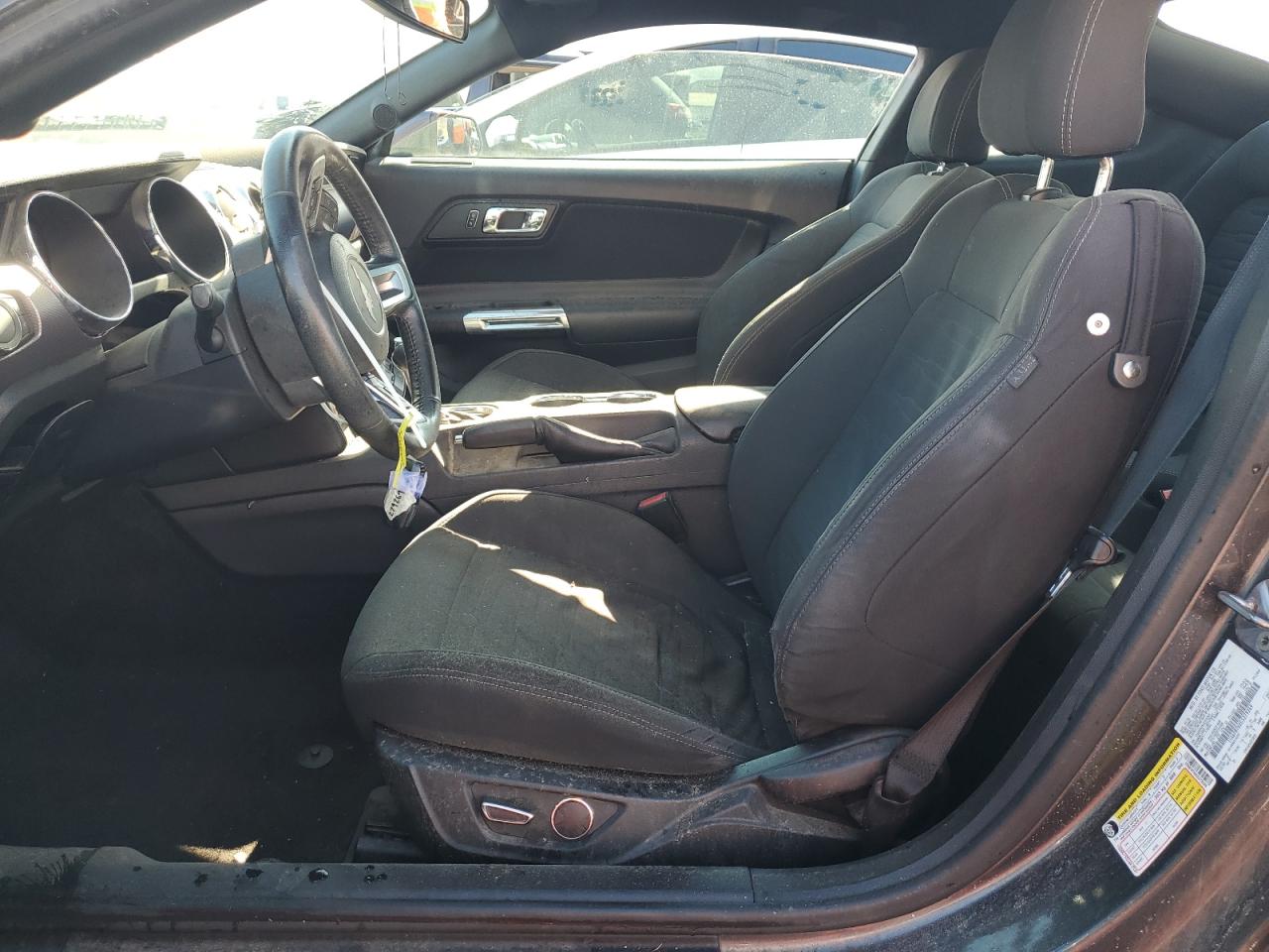 2016 Ford Mustang - Image 7