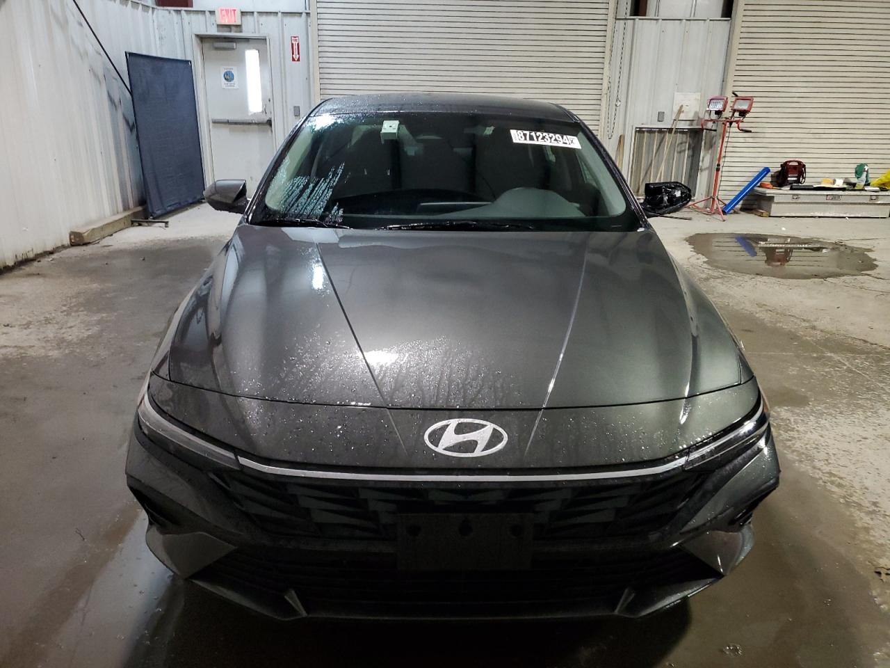 2024 Hyundai Elantra - Image 5