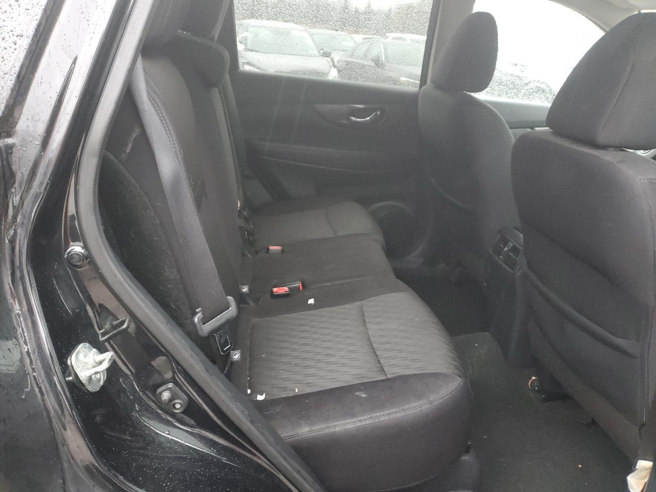2019 Nissan Rogue - Image 12