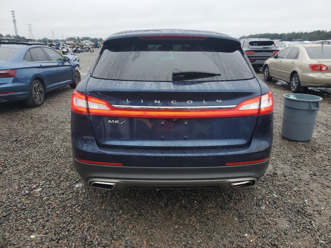 2017 Lincoln MKX - Image 6