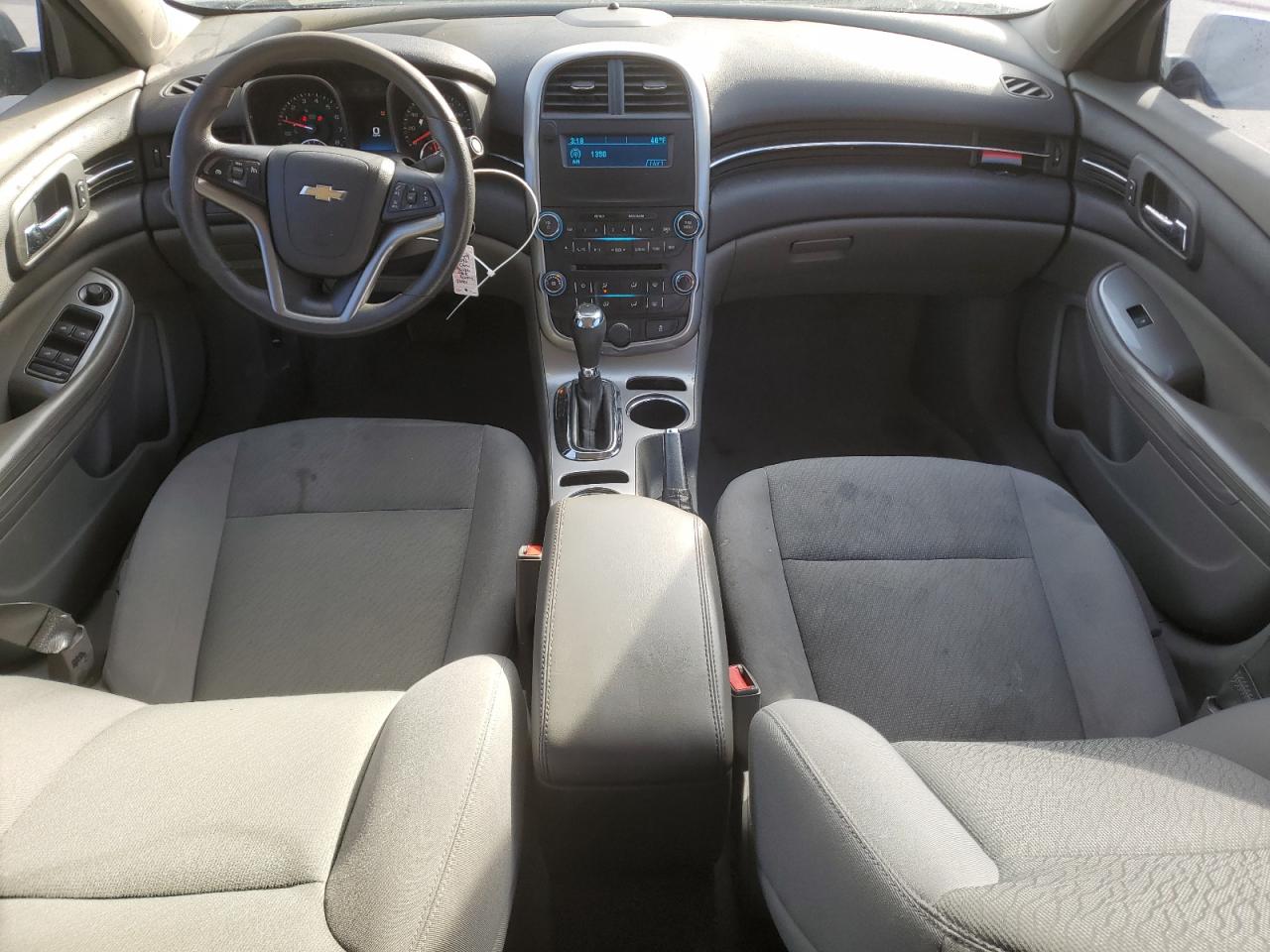 2016 Chevrolet Malibu - Image 8