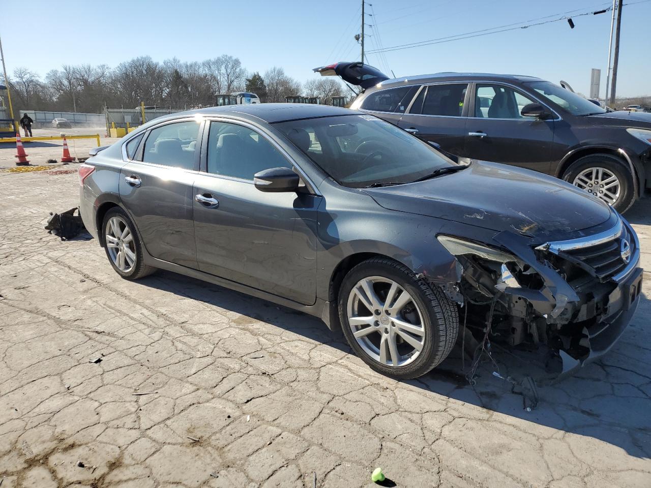 2013 Nissan Altima - Image 4