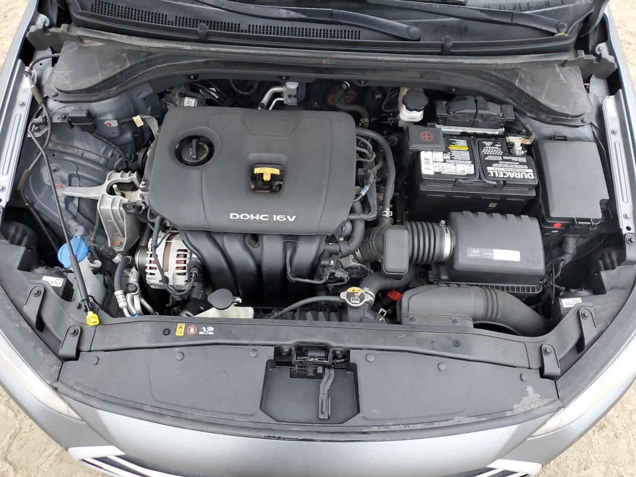 2018 Hyundai Elantra - Image 12