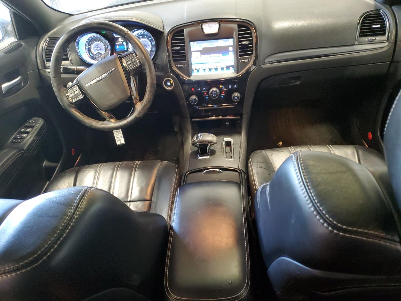 2014 Chrysler 300 - Image 8