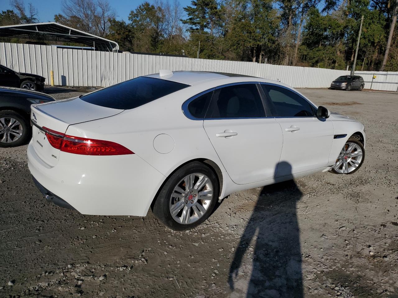 2017 Jaguar XF - Image 3