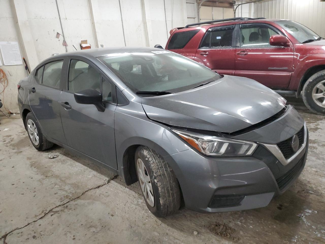 2021 Nissan Versa - Image 4