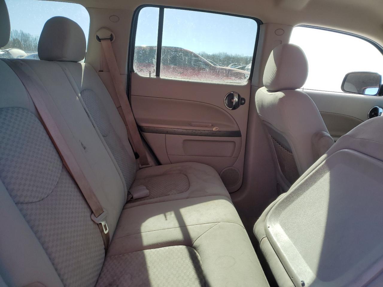 2007 Chevrolet HHR - Image 11