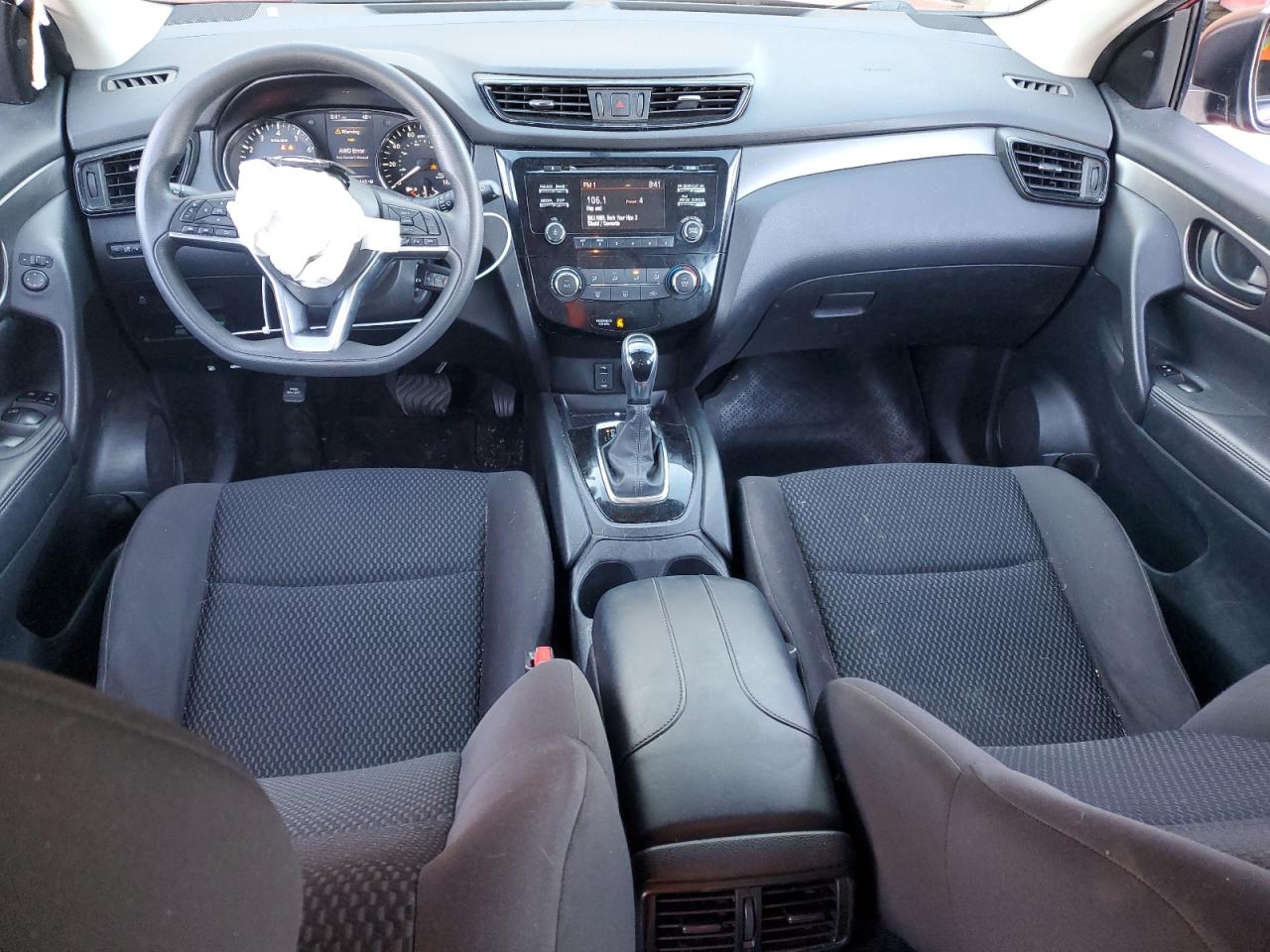 2018 Nissan Rogue - Image 8