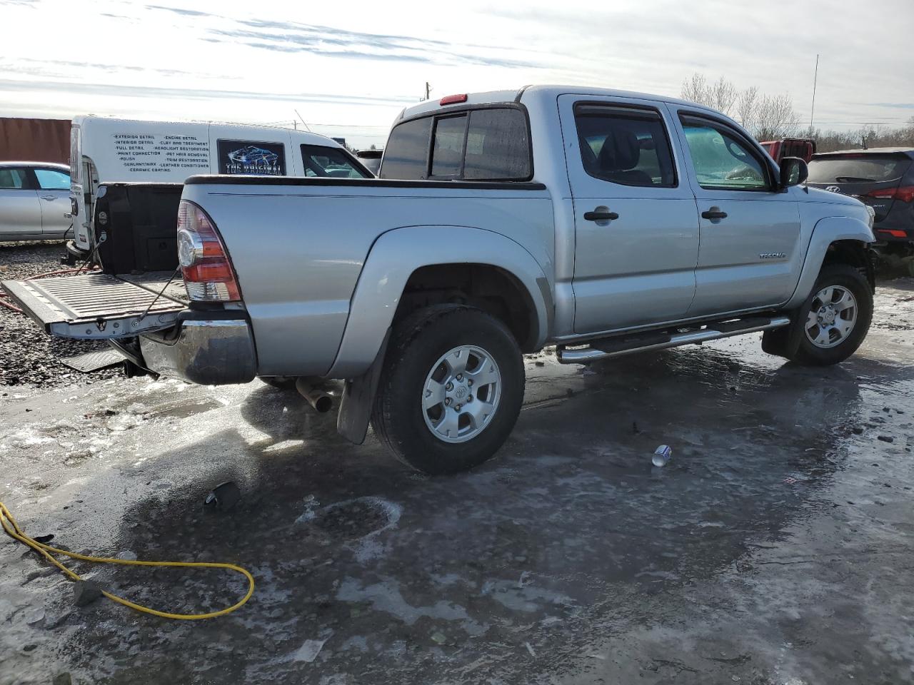2013 Toyota Tacoma - Image 3