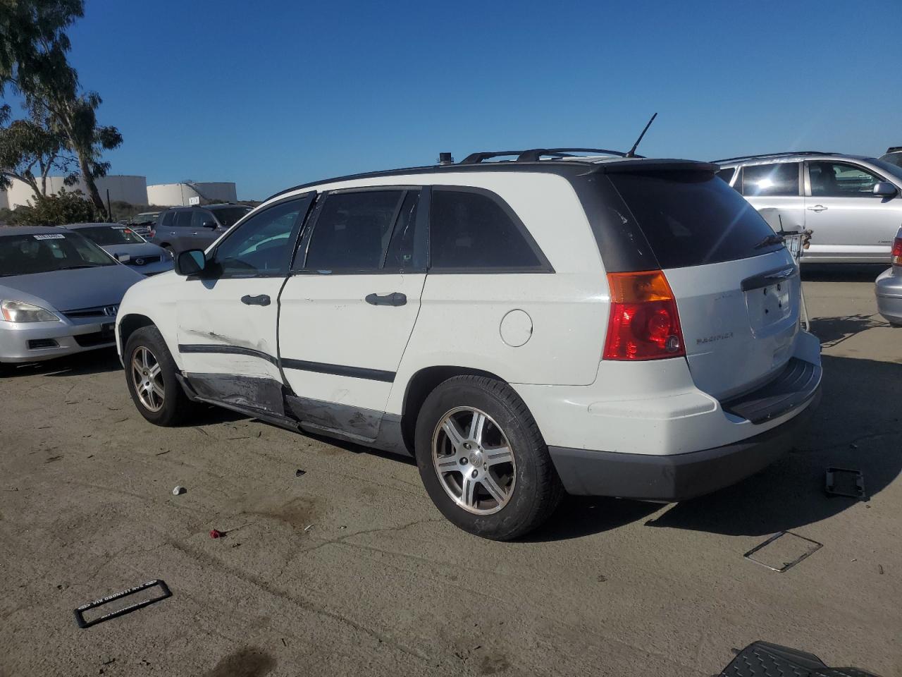 2007 Chrysler Pacifica - Image 2