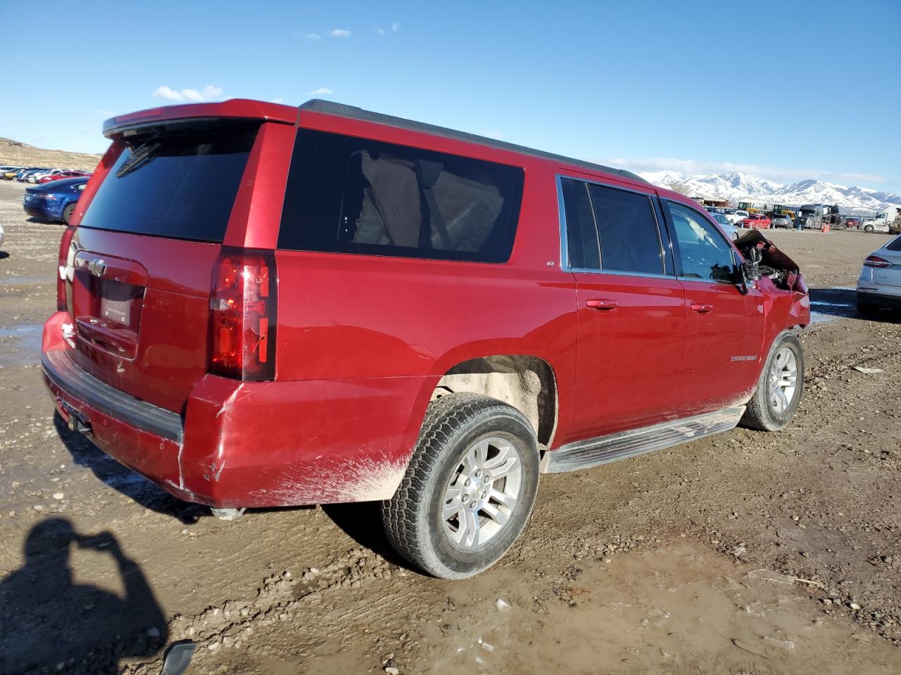 2015 Chevrolet Suburban - Image 3
