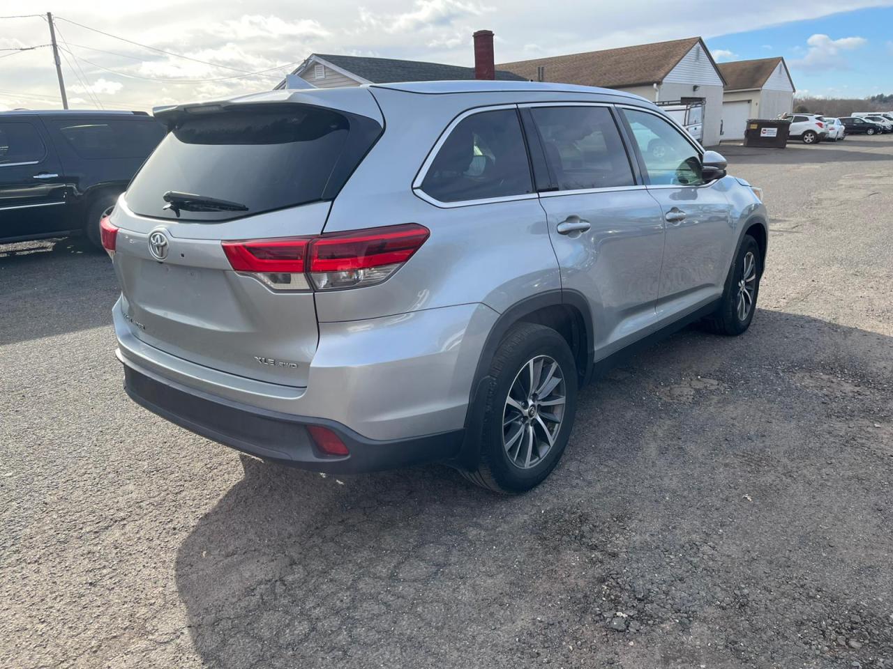 VIN 5TDJZRFH6KS619214 2019 TOYOTA HIGHLANDER no.3