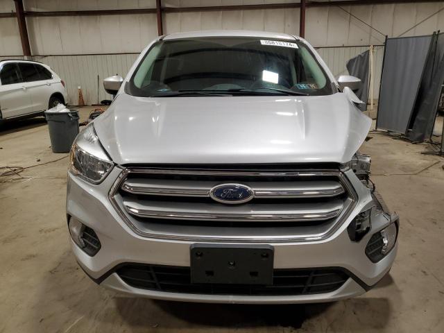  FORD ESCAPE 2017 Srebrny