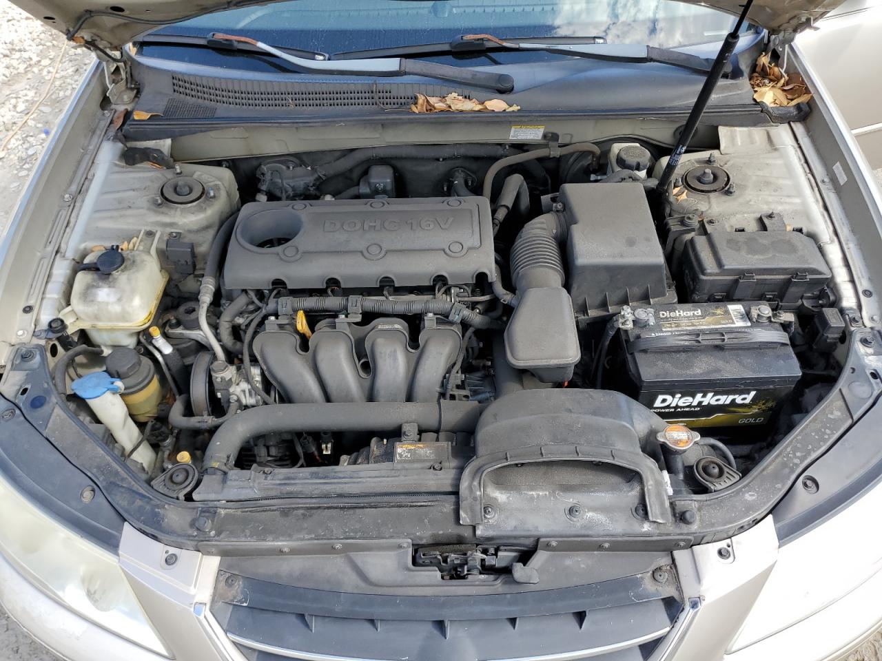 2009 Hyundai Sonata - Image 11