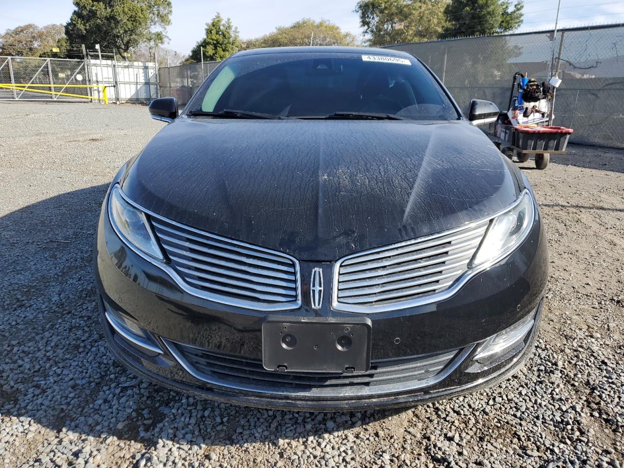 2016 Lincoln MKZ - Image 5