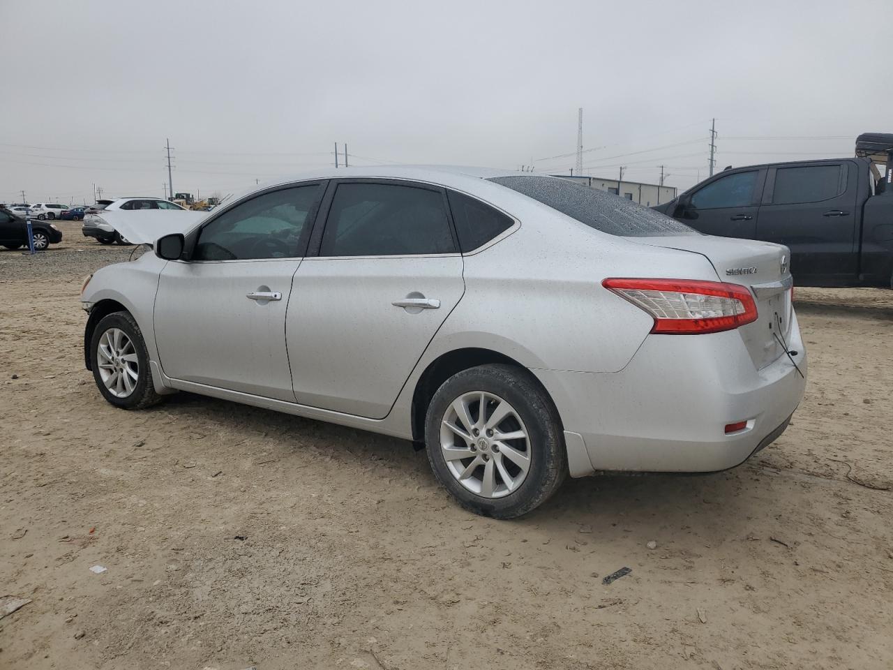 2015 Nissan Sentra - Image 2