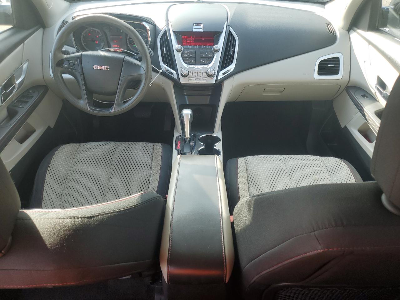 2010 GMC Terrain - Image 8
