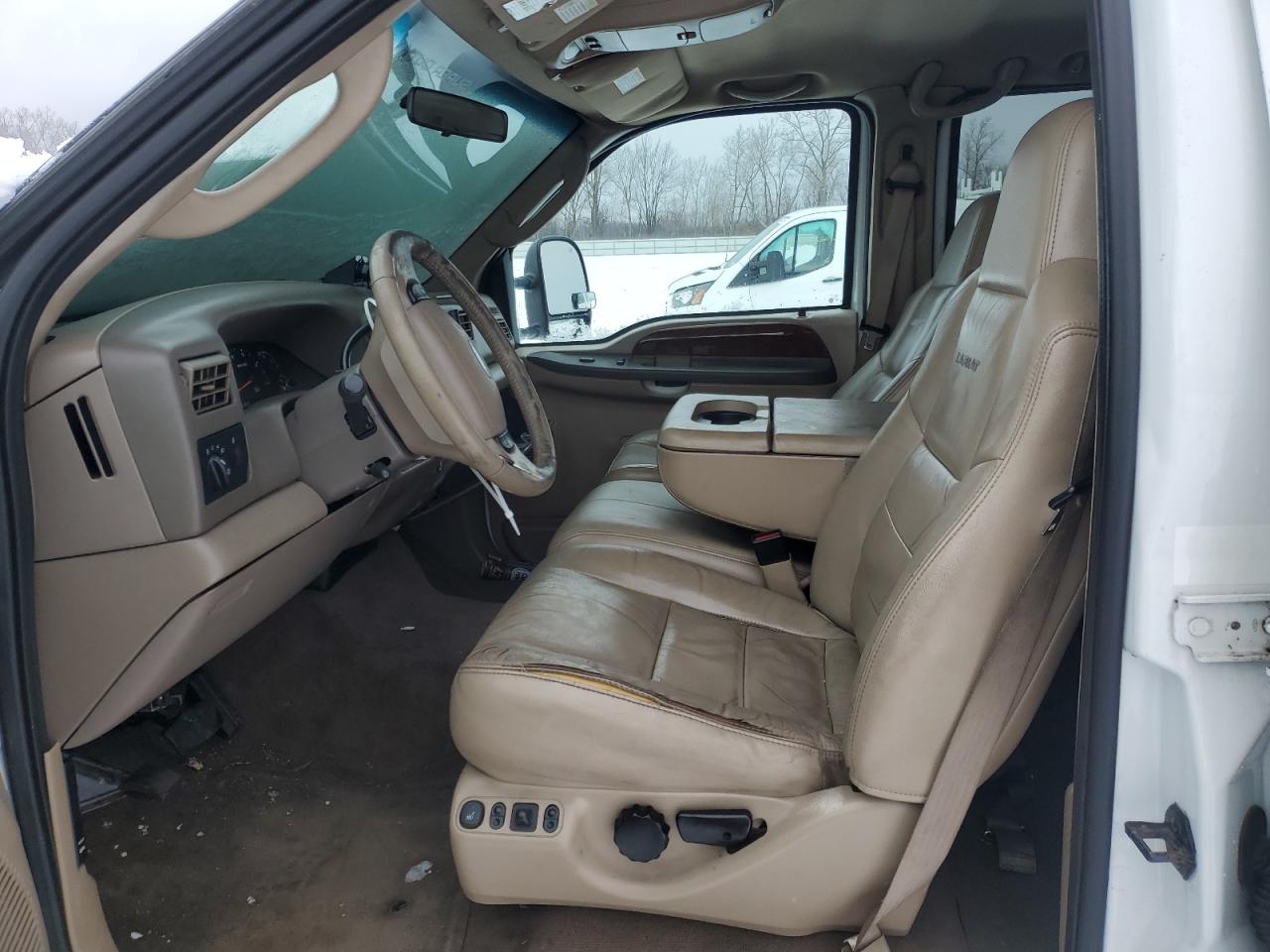2004 Ford F250 - Image 7